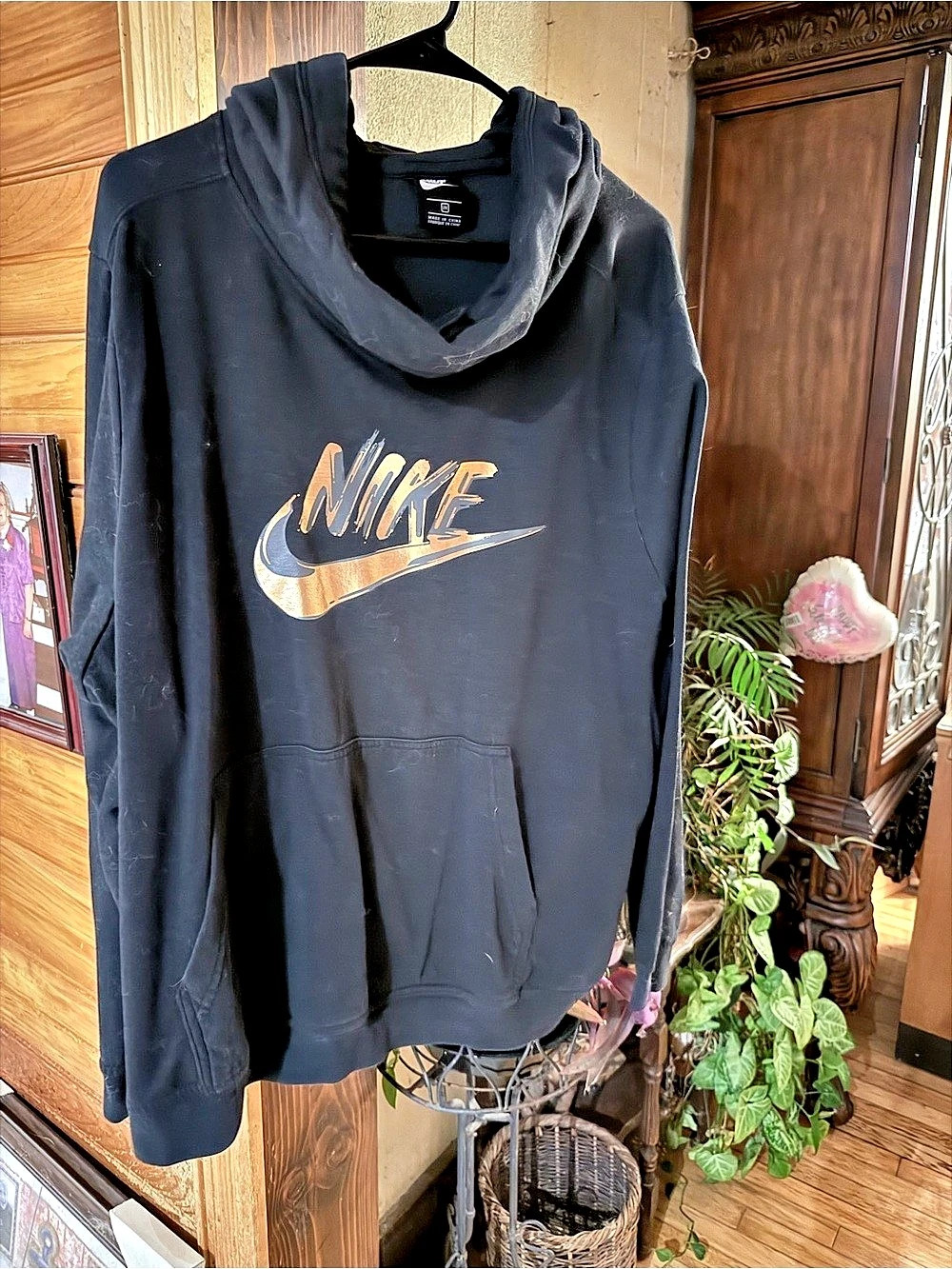 Nike Sportswear Club Fleece Graphic Pullover Hoodie Black Large